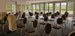 De zaal werd Covid Proof opgesteld