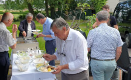 Genieten van een heerlijke barbecue