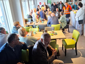Genieten na het bezoek aan Budel